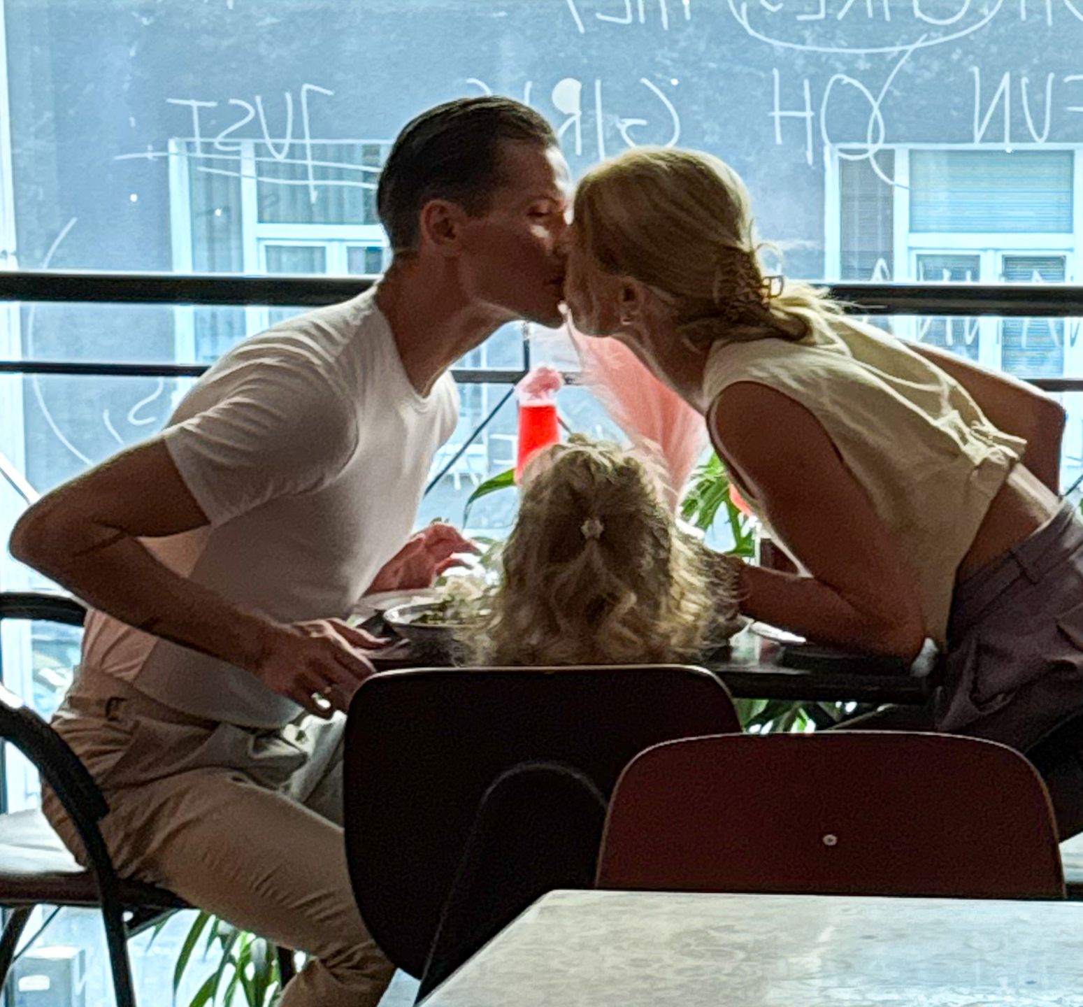 Hanna Żudziewicz i Jacek Jeschke wybrali się z córką