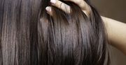 Wypadają ci włosy? Polecamy genialny produkt za 2 zł
