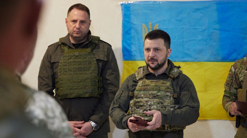 KHARKIV, UKRAINE - MAY 29: (----EDITORIAL USE ONLY â MANDATORY CREDIT - "UKRAINIAN PRESIDENCY / HANDOUT" - NO MARKETING NO ADVERTISING CAMPAIGNS - DISTRIBUTED AS A SERVICE TO CLIENTS----) President of Ukraine Volodymyr Zelenskyy visits the Kharkiv region for the first time since Russia started the attacks against his country on February 24, in Kharkiv region, Ukraine on May 29, 2022. Zelenskyy presented state awards to Ukrainian soldiers here. (Photo by Ukrainian Presidency/Handout/Anadolu Agency via Getty Images)