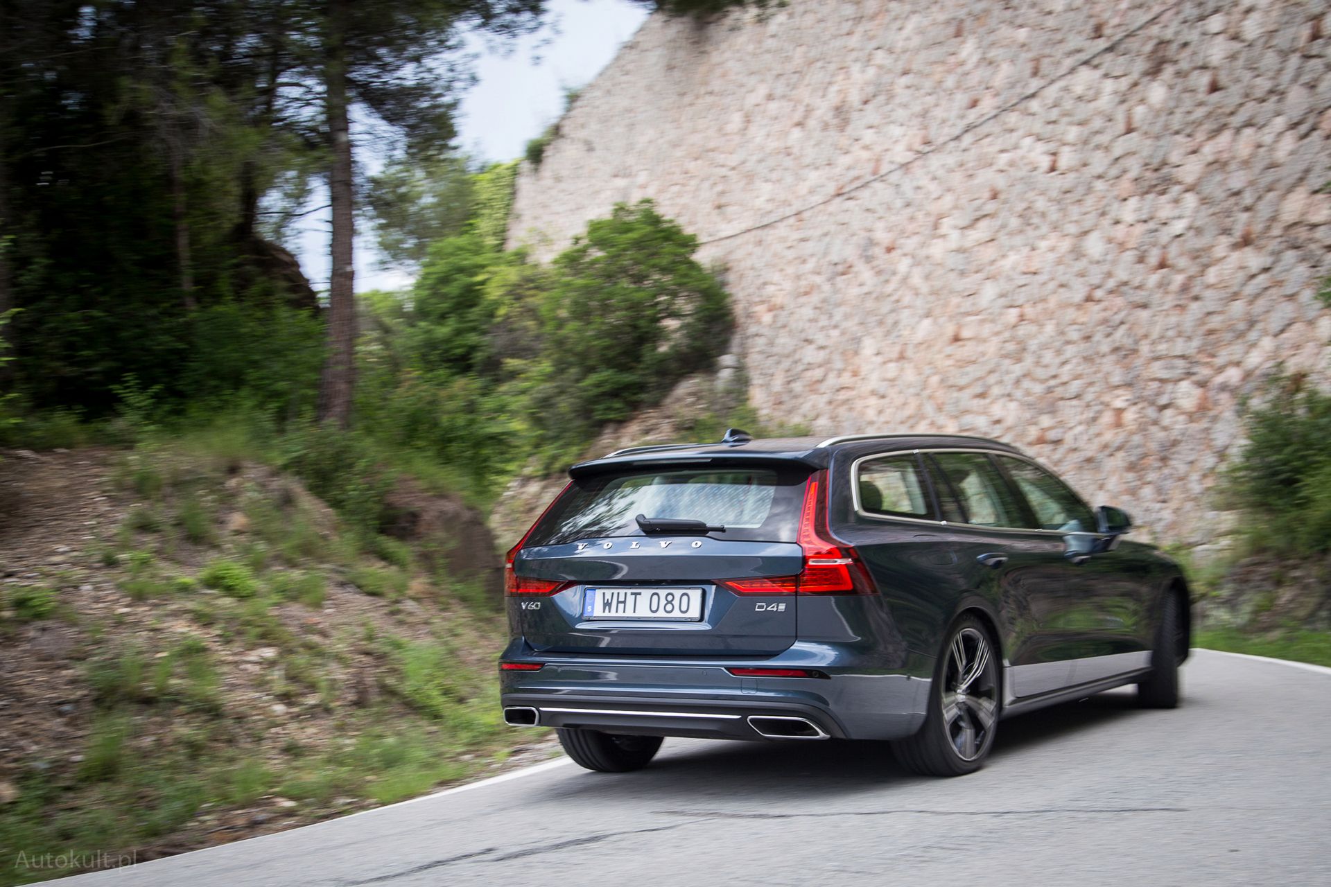 Volvo V60 D4 (2018) (fot. Mateusz Żuchowski)