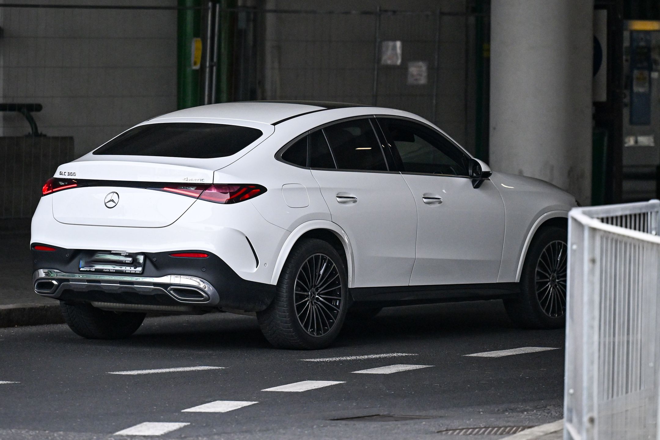 Zenon Martyniuk odebrał Danusię na lotnisku 