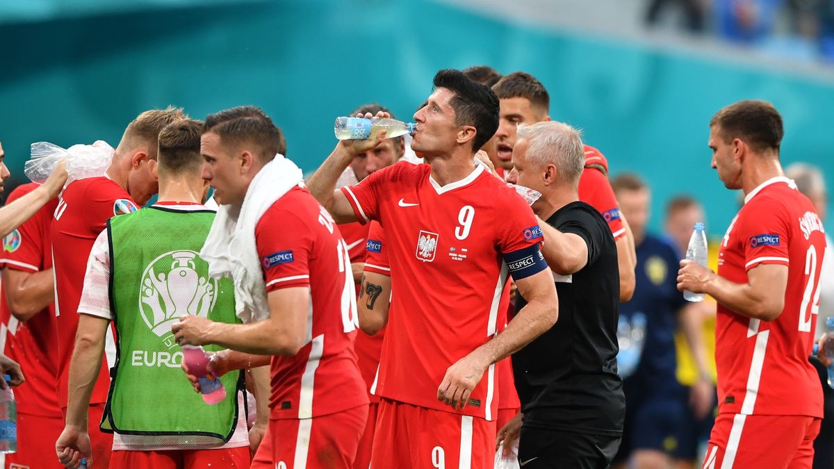 Biało-Czerwoni tuż po meczu ze Szwecją, na stadionie w Sankt Petersburgu niemal od razu wsiedli do samolotu i wrócili do hotelu w Sopocie. 