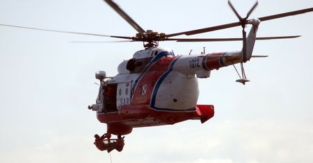 Akcja na Zatoce Gdańskiej. Marynarz mógł wypaść z okrętu wojennego