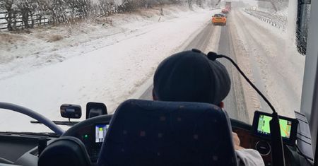 Cyklon Bert paraliżuje Wyspy. Zaczyna zbierać śmiertelne żniwo