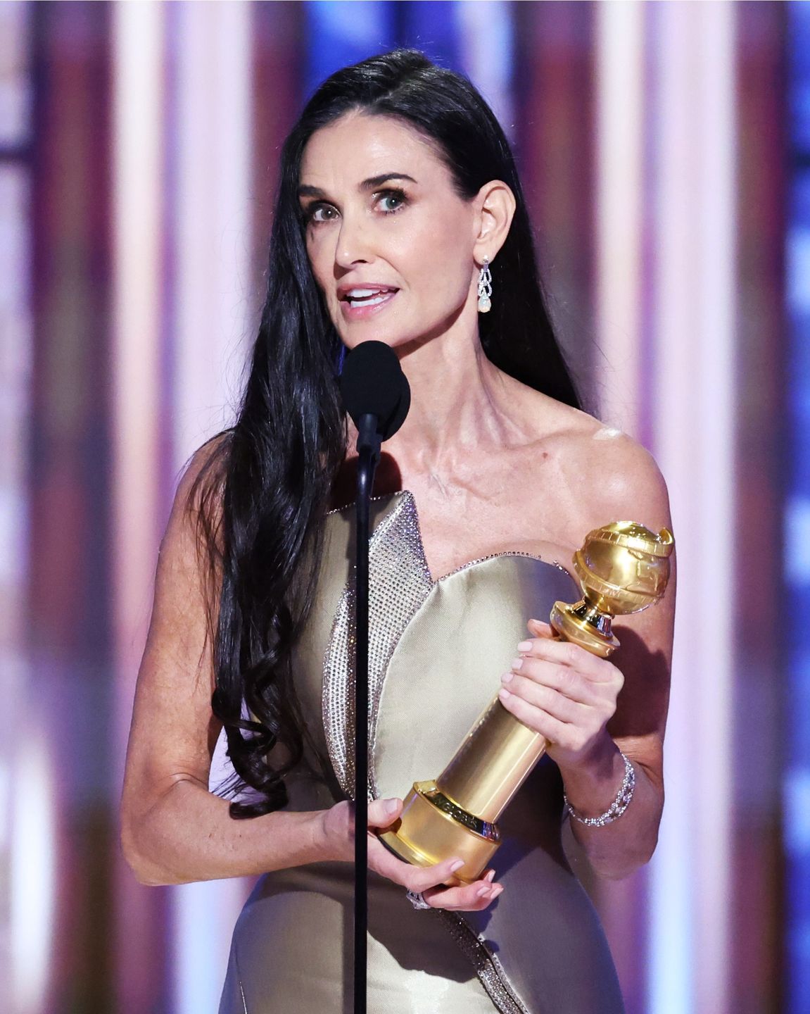 Traumatyczne dzieciństwo Demi Moore
