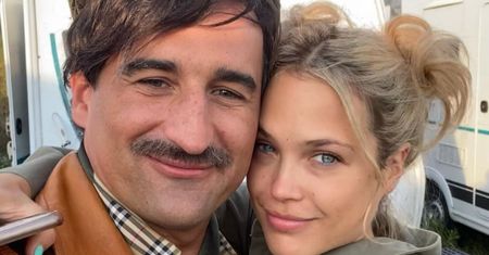 Rozanielony Michał Koterski pozdrawia z planu filmowego: "Dzisiaj na planie Z MOIM KOCHANIE" (FOTO)