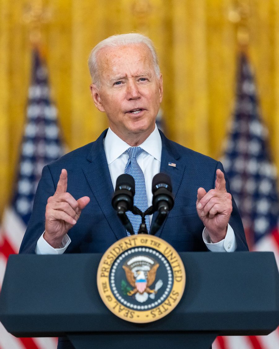 Joe Biden zrywa umowę z Ugandą. Katolicki portal nazywa to "karą za walkę z homopropagandą"