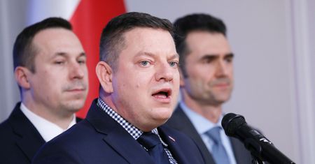 Polityka bez ciepłej (ani zimnej) wody w kranie [OPINIA]