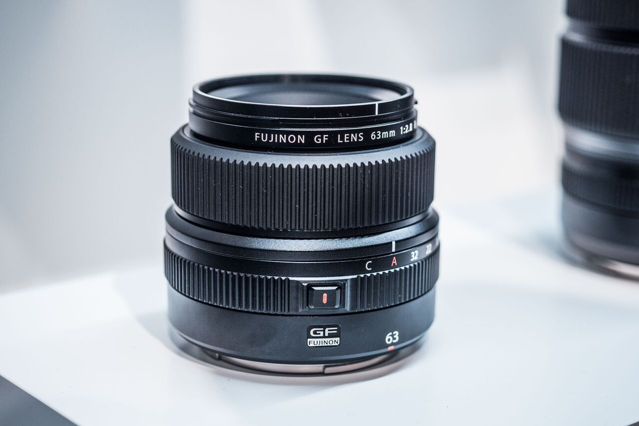 Fujifilm GFX - średnioformatowy bezlusterkowiec Fujifilm na horyzoncie 6