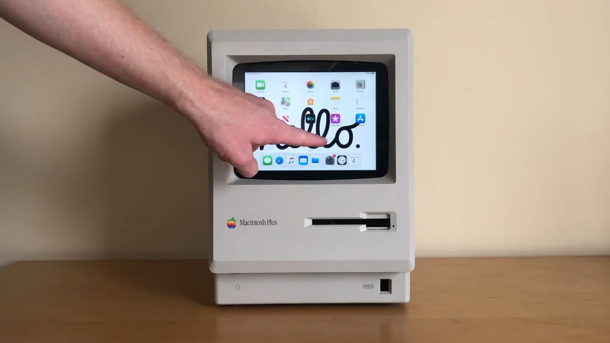 iPad jak kultowy Macintosh. Nietypowa obudowa nowego sprzętu Apple udaje swojego pradziadka 1