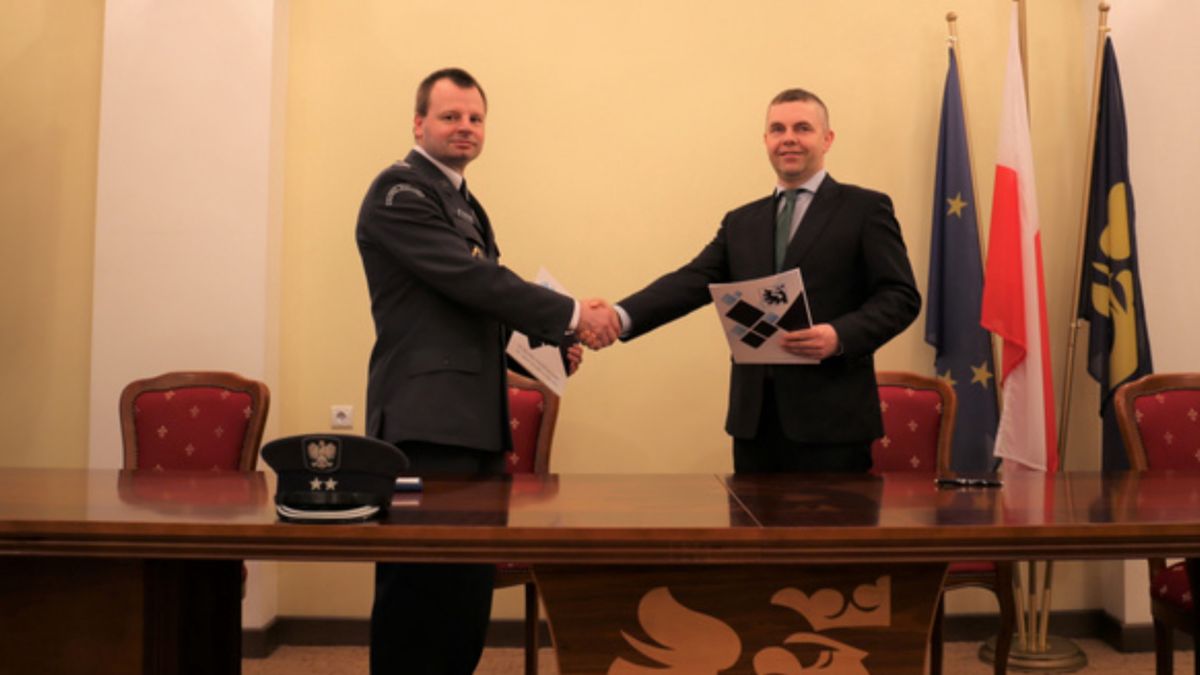 Sanok. Podpisanie porozumienia