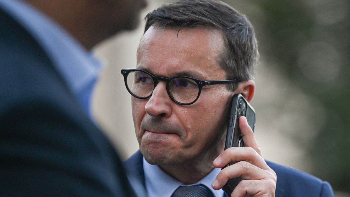 KRAKOW, POLAND - AUGUST 18, 2024:
Mateusz Morawiecki, former Prime Minister of Poland, arrives at Wawel Cathedral to join Jaroslaw Kaczynski, Chairman of the Law and Justice (PiS) party, for a private monthly commemoration of the late President Lech Kaczynski and his wife Maria, who died in the Smolensk crash, on August 18, 2024, in Krakow, Lesser Poland Voivodeship, Poland. (Photo by Artur Widak/NurPhoto via Getty Images)