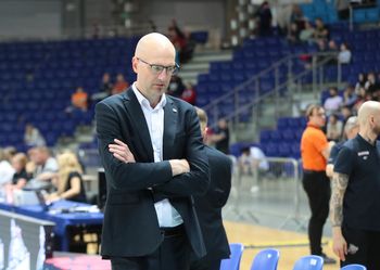 Arkadiusz Miłoszewski, trener Kinga Szczecin: Ręce drżały, nogi nie niosły. Padliśmy fizycznie