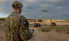 NATO testuje drony z AI. Eksperyment na Łotwie