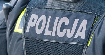Policjanci staną przed sądem. Wśród oskarżonych syn komendanta