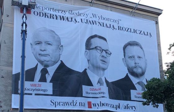 "Gazeta Wyborcza" startuje z kampanią o aferach PiS-u. Billboard i specjalna strona o dziennikarskich śledztwach