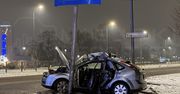 Warszawa: Śmiertelny wypadek w Wilanowie. Auto uderzyło bokiem w słup. Kierowca nie żyje