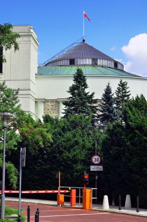 Aplikacja KAPO wykrywa przestępstwo przed jego popełnieniem. Idealna na polityków! 3