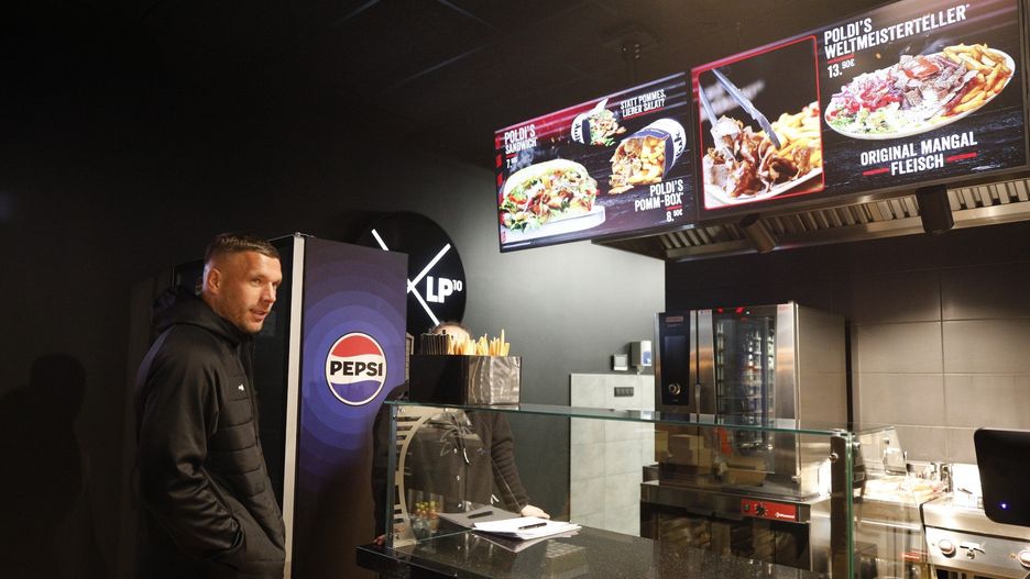Lukas Podolski w Zabrzu otworzy pierwszy lokal Mangal Döner 