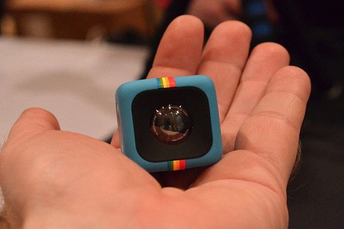 Polaroid Cube - GoPro ma konkurenta. Najmniejsza kamerka na świecie z wygodnym uchwytem