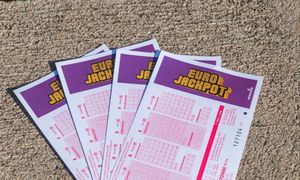 Polak wygrał w Eurojackpot. Totalizator ujawnił, gdzie kupił los