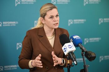 Większość za obowiązkową edukacją zdrowotną. MEN zapowiada decyzję