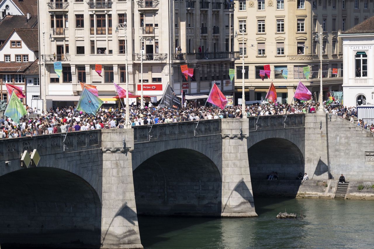 Działa jest jak magnes. Gigantyczne tłumy w europejskim mieście