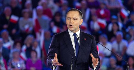 Ksiądz o ustawce kibicowskiej z udziałem Nawrockiego. "Gdzie tu jest przykazanie miłości?"