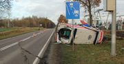 Hrubieszów: Zderzenie BMW z karetką jadącą na sygnałach