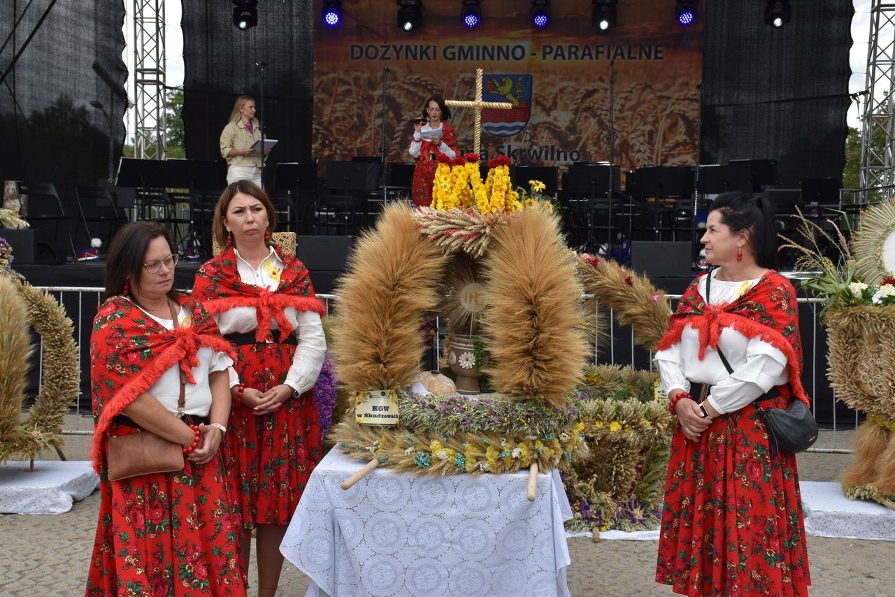 Kujawsko-Pomorskie: Takie oryginalne wieńce dożynkowe zrobili rolnicy