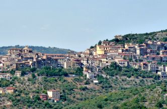 Domy za 1 euro blisko Rzymu. Jest warunek