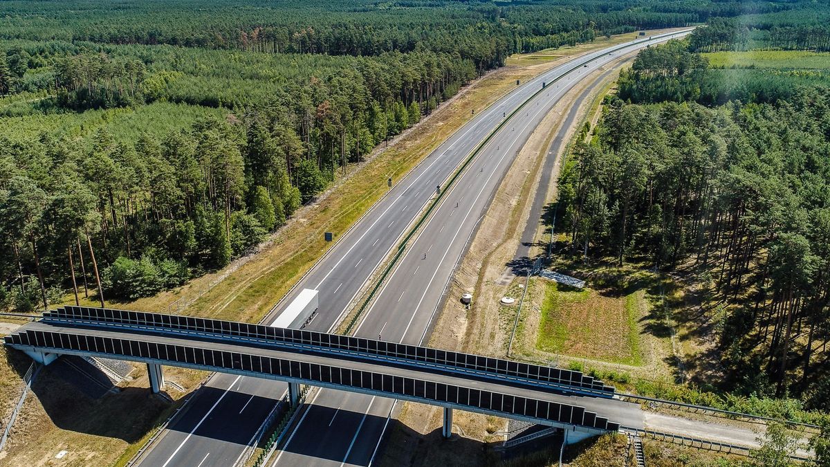 Autostrada A18 w kierunku Wrocławia