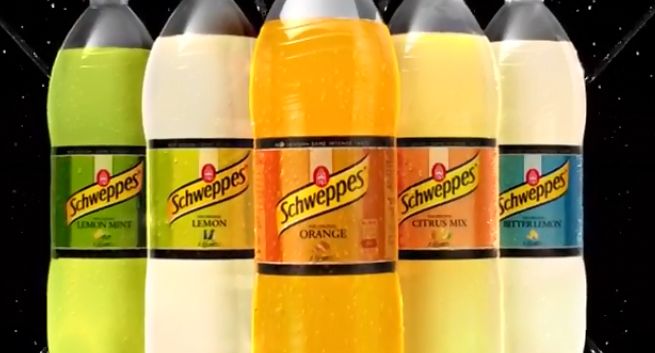 Schweppes z nową komunikacją od H2O Creative, reklamowany jako „intensywnie owocowy” (wideo)
