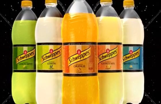 Schweppes z nową komunikacją od H2O Creative, reklamowany jako „intensywnie owocowy” (wideo)