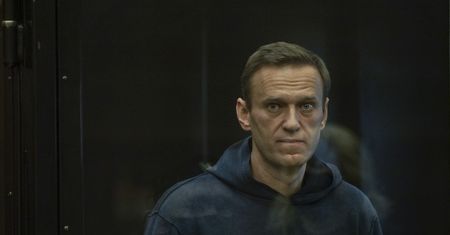 Aleksiej Nawalny przed sądem. Jest wyrok. Ogromne siły służb
