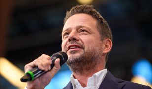 Nie oszczędził Kaczyńskiego i Morawieckiego. Przerwano mu w pół słowa