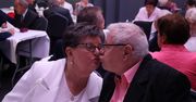 Złote Gody w Gnieźnie. 50 lat miłości: stateczne pary otrzymały kwiaty i jubileuszowe odznaki