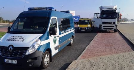 17 mandatów podczas jednej kontroli. Zaczęło się od oświetlenia i pękniętej szyby