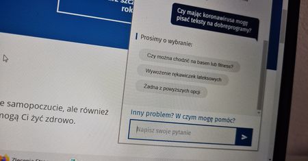 Ministerstwo Zdrowia i asystent, który odpowie na pytania ws. koronawirusa. W teorii