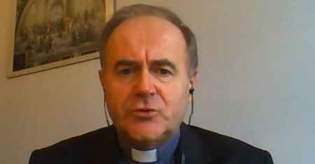 Gołuchów: Z Pleszewa przez Lipe. Teraz przyszedł czas na parafię w Gołuchowie. Parafianie pożegnali ks. kanonika dr. Błażeja Michalewskiego
