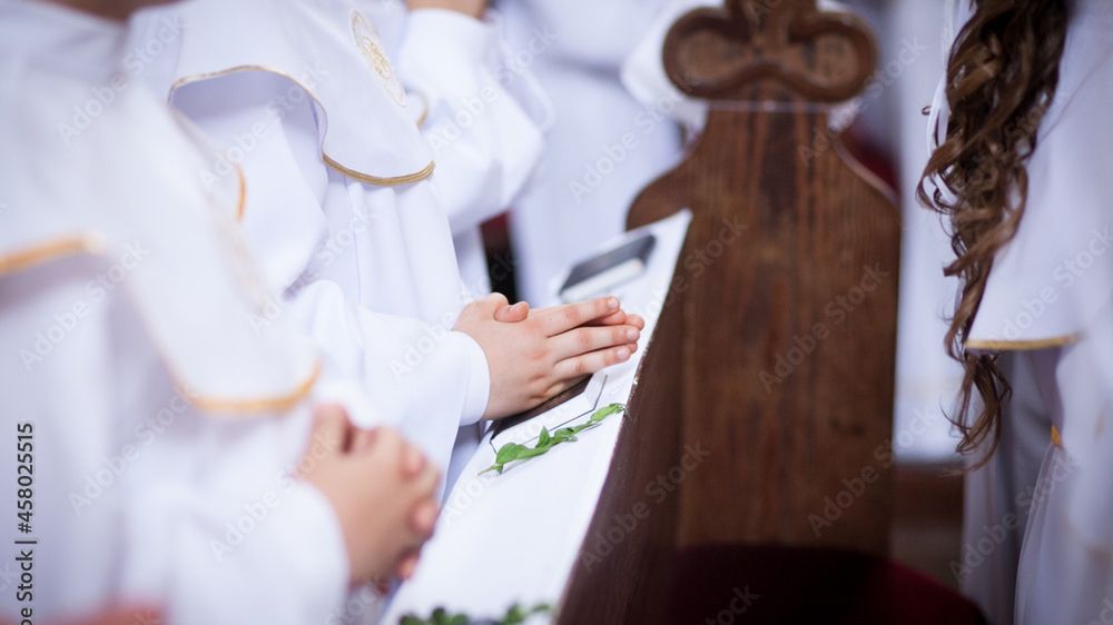 Pierwsza komunia/ zdjęcie ilustracyjne