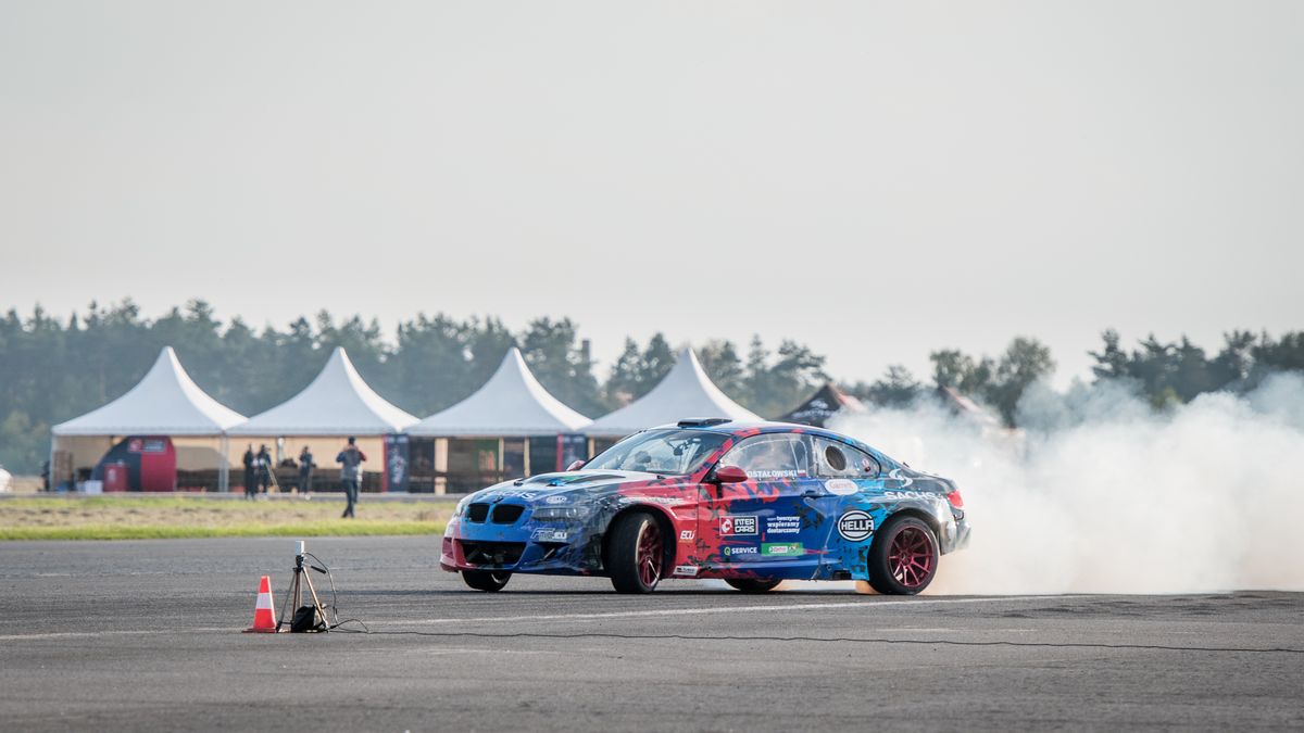 BMW Bartosza Ostałowskiego podczas bicia rekordu