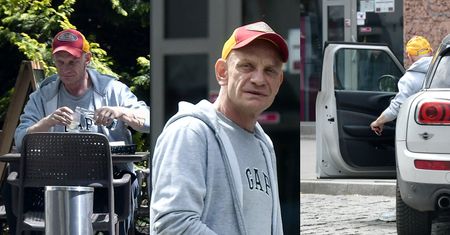 Serialowy Walduś z "Kiepskich" wozi się po Warszawie OBITYM autem (ZDJĘCIA)