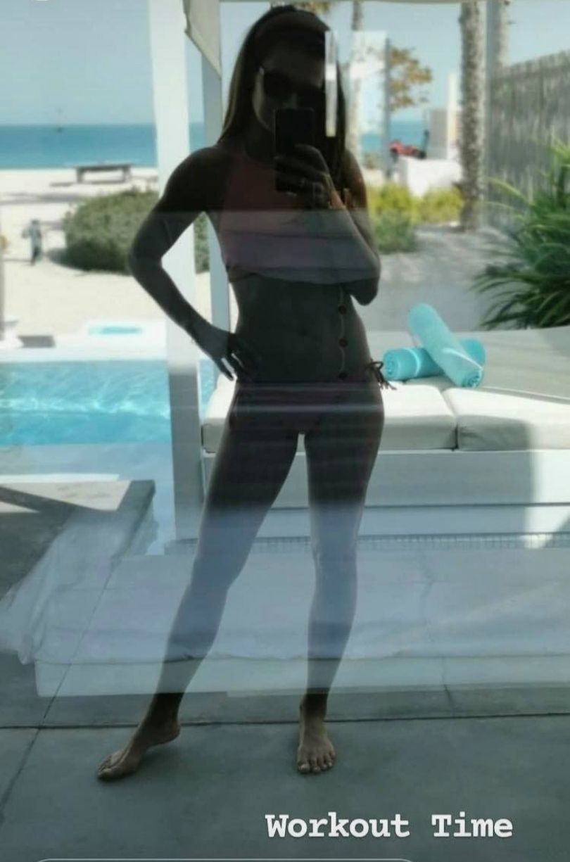 Anna i Robert Lewandowscy pozdrawiają z Dubaju