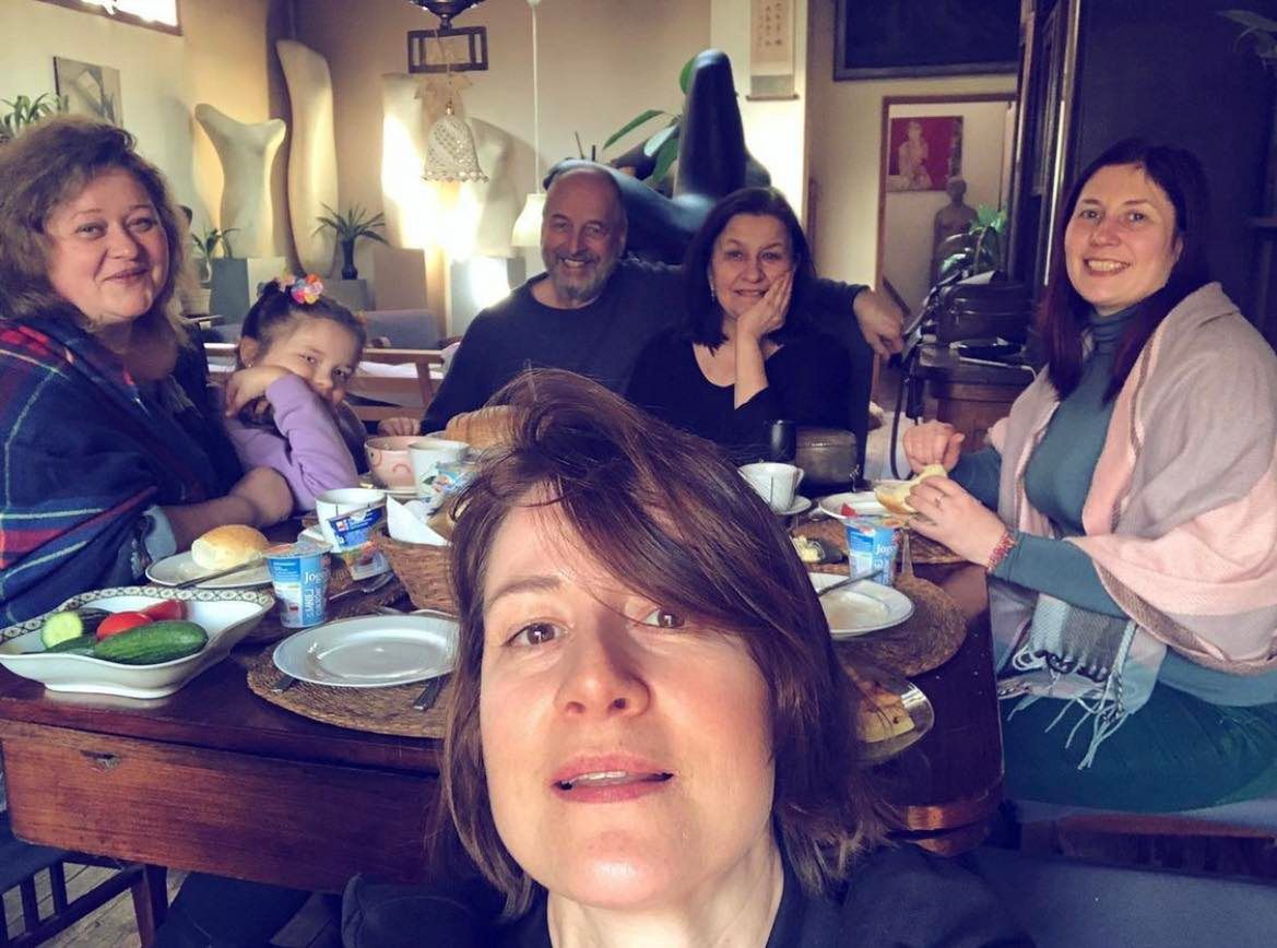 Maja Ostaszewska niesie pomoc uchodźcom