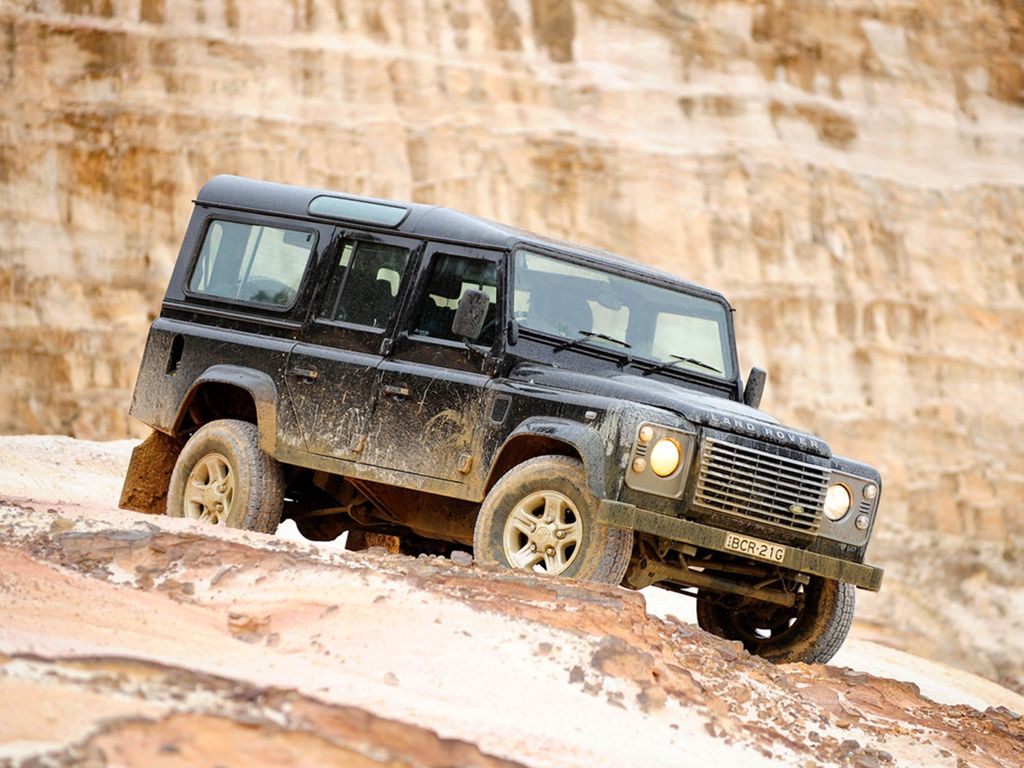 Land Rover Defender 110 Station Wagon AU-spec (2007)