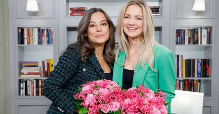 Anna Mucha odsłania długie nogi podczas wspólnego wywiadu z Barbarą Kurdej-Szatan w show Ibisza (ZDJĘCIA)