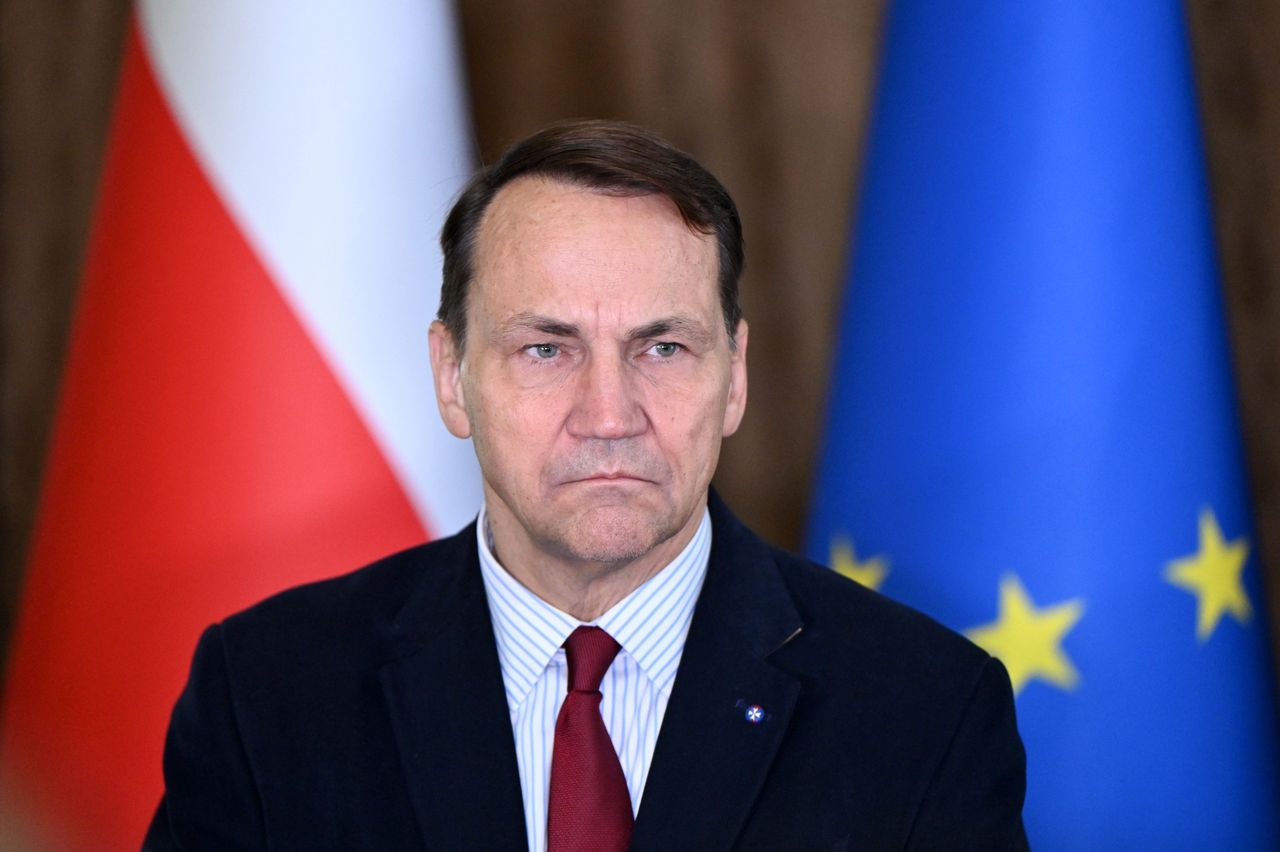 "Leć na Marsa". Radosław Sikorski odpowiada Elonowi Muskowi