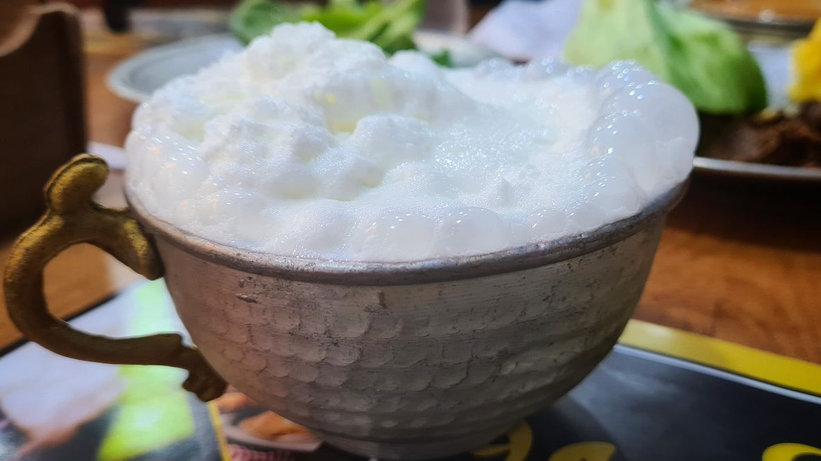 Przestój w utracie wagi? Sięgnij po kefir z tym jednym dodatkiem