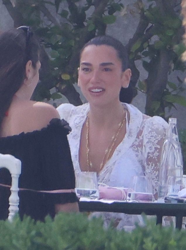 Dua Lipa 